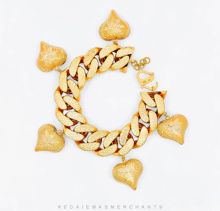 Merchant9 Rantai Tangan Gajah Dimensi Gantung Love L:1.74CM