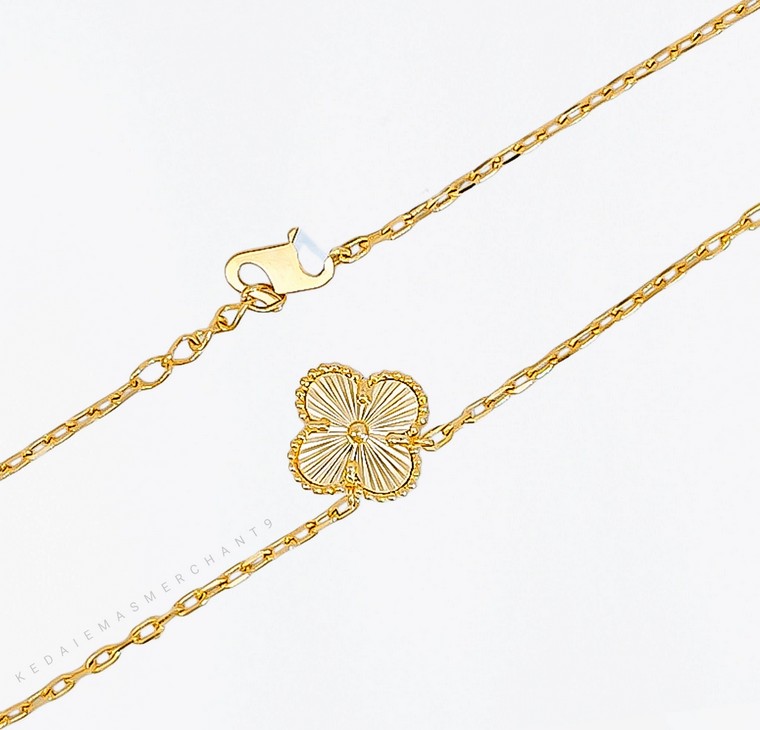 Merchant9 Rantai Leher Sauh Choker VC Full Gold - 7 Clover L:1.2CM