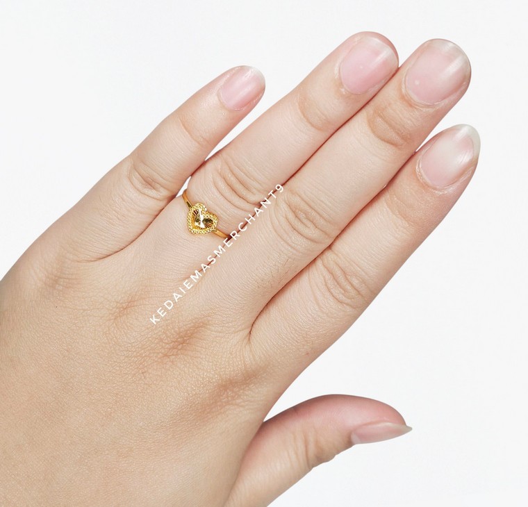 Merchant9 Cincin Emas Love Dimensi L:0.65CM