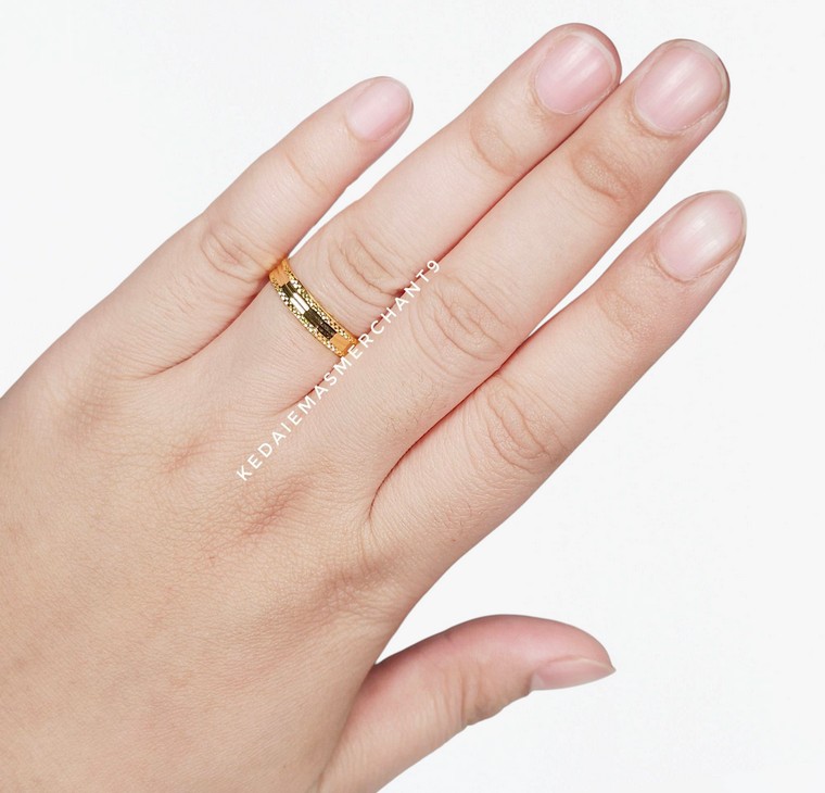 Merchant9 Cincin Emas Belah Rotan Line Segi Dimensi L:0.4CM