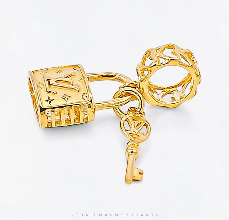 Merchant9 Charm Padlock Louv Key