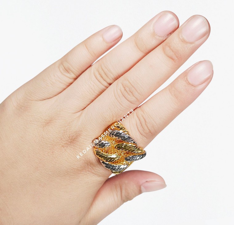 Merchant9 Cincin Emas Kait Dimensi 2C Adra L:2.3CM