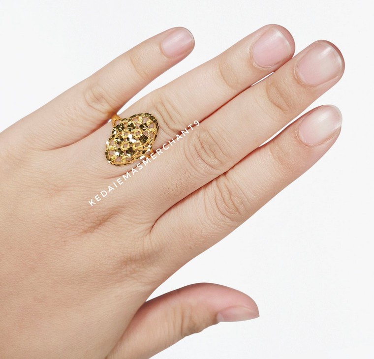 Merchant9 Cincin Emas Classic Oval Star L:1.4CM