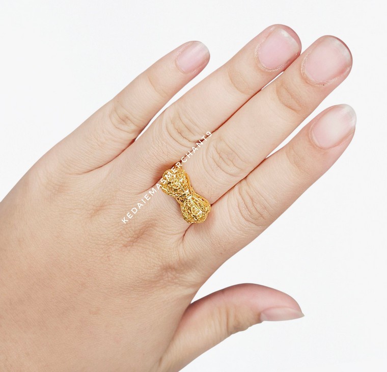 Merchant9 Cincin Emas Ribbon Kerawang