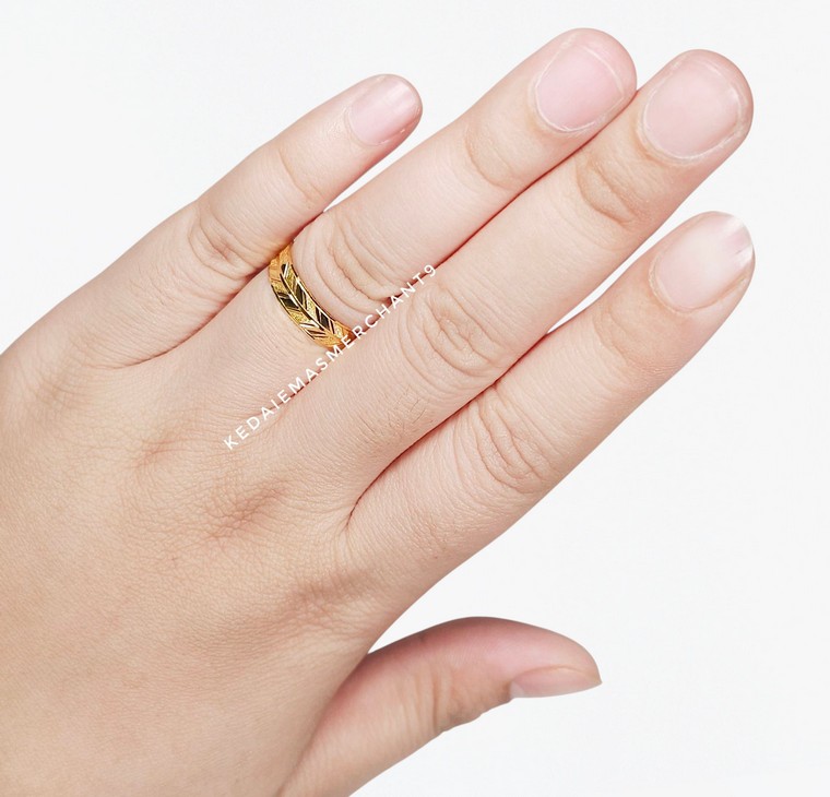Merchant9 Cincin Emas Belah Rotan Arrow Pasir L:0.5CM