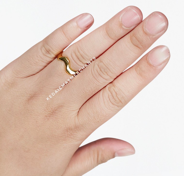 Merchant9 Cincin Emas Wave Polish L:0.4CM
