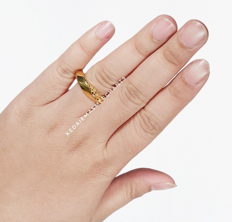 Merchant9 Cincin Emas Twist Bunga Kerawang