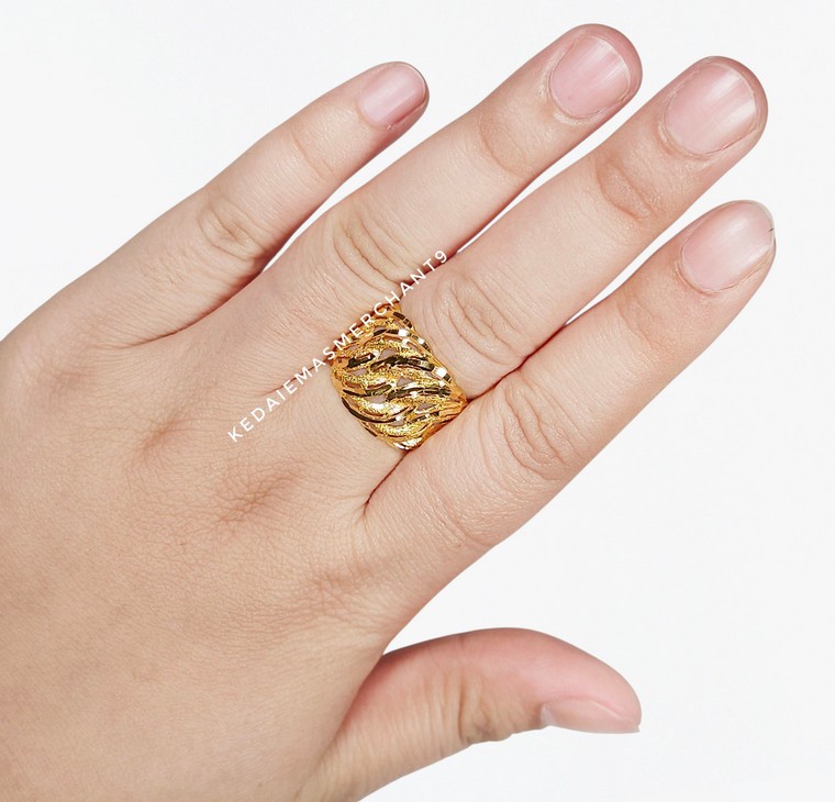 Merchant9 Cincin Emas Kait Pasir L:1.6CM