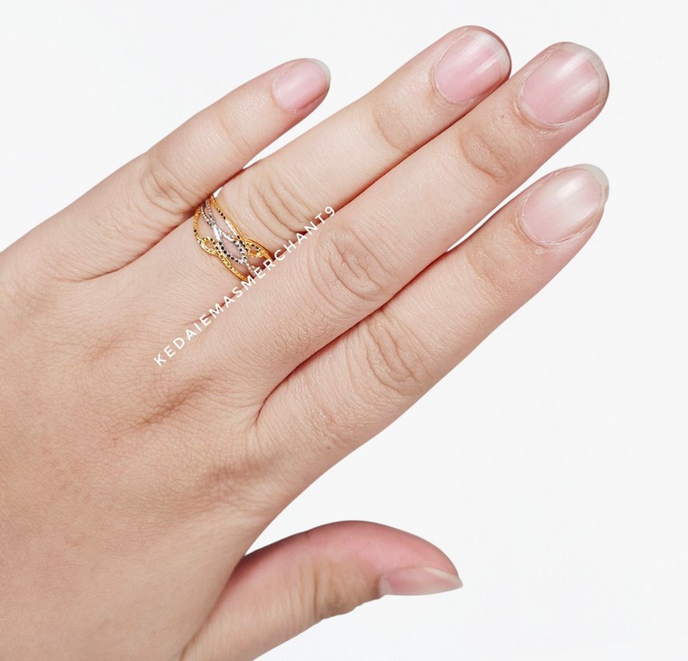 Merchant9 Cincin Emas Wave 2C L:0.7CM