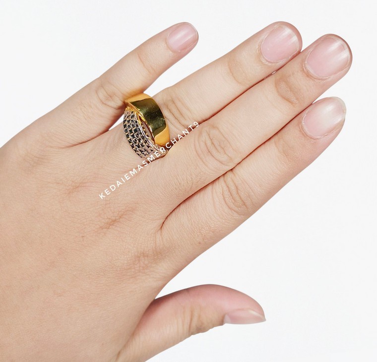 Merchant9 Cincin Emas JANE Silang Diamond Cut 2C L:1.4CM