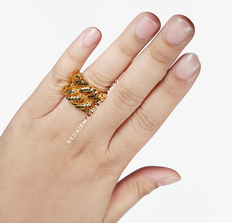 Merchant9 Cincin Emas Kait Dimensi Adra L:1.6CM