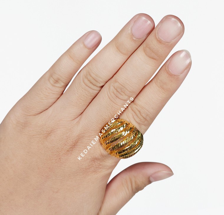 Merchant9 Cincin Emas Lintah Dimensi Stripes L:2.4CM