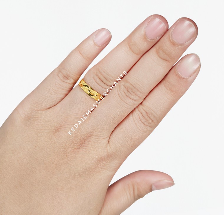 Merchant9 Cincin Emas Belah Rotan Wave L:0.45CM