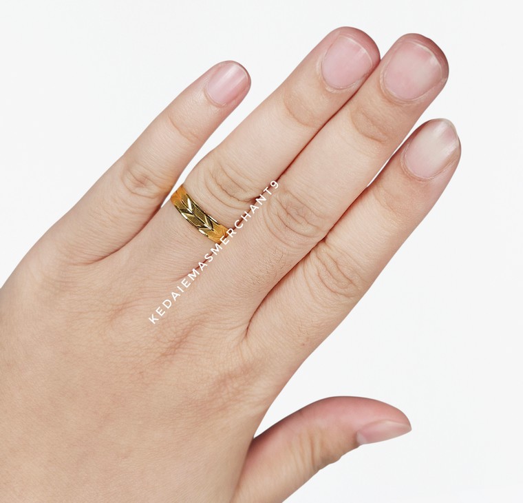 Merchant9 Cincin Emas Belah Rotan Arrow L:0.45CM