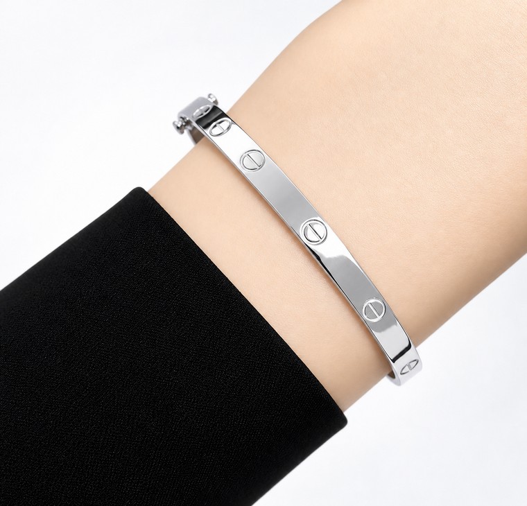 Merchant9 Gelang Oval Ctier Chrome L:0.45CM