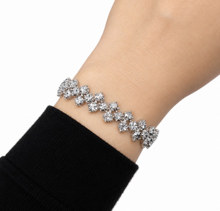 Merchant9 Rantai Tangan LOUISE Diamond Cut 3 Layer Chrome L:1.1CM (Klip Slide)