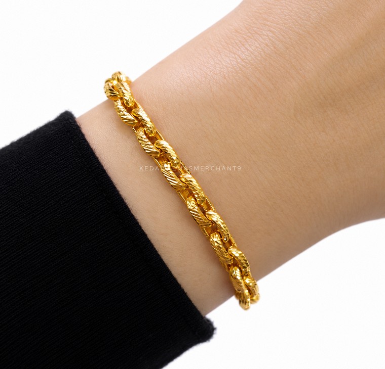 Merchant9 Rantai Tangan Sauh Dimensi Gantung Love L:0.5CM