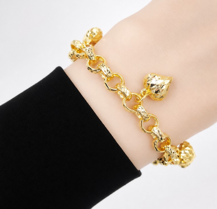 Merchant9 Rantai Tangan Kendi Dimensi Gantung Love L:0.6CM