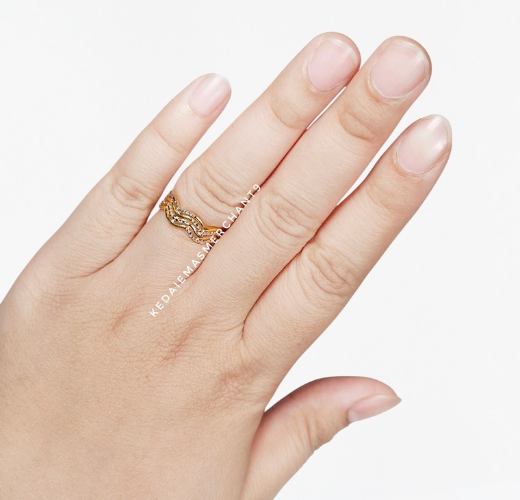 Merchant9 Cincin Emas Wave 4 Layer Diamond Cut 2C
