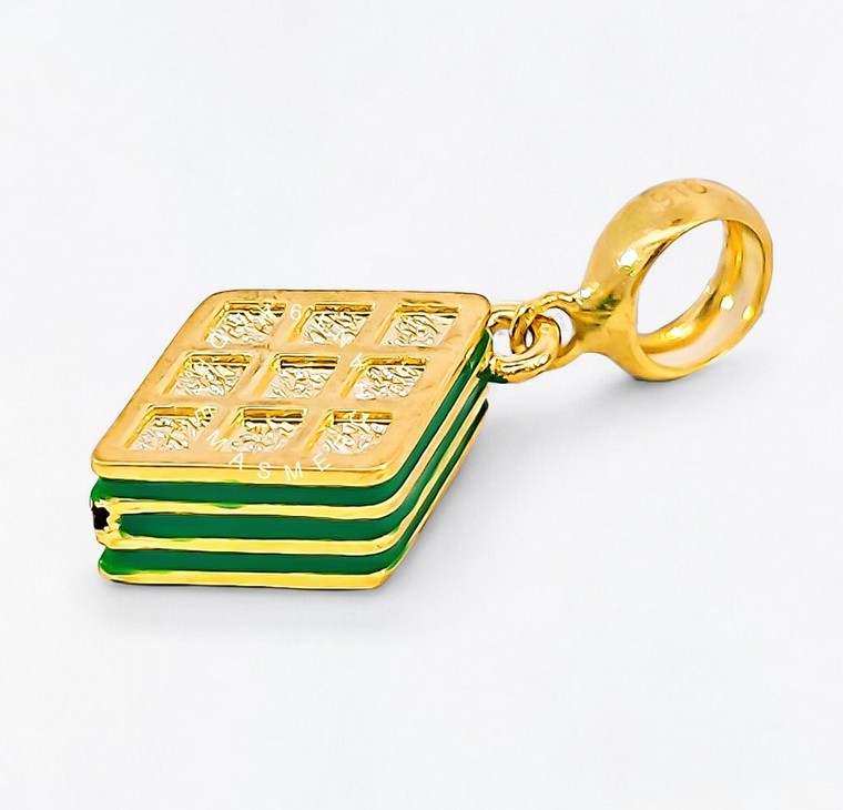 Merchant9 Charm Kuih Lapis Green L:0.9CM (HARD GOLD- Supper Hollow)