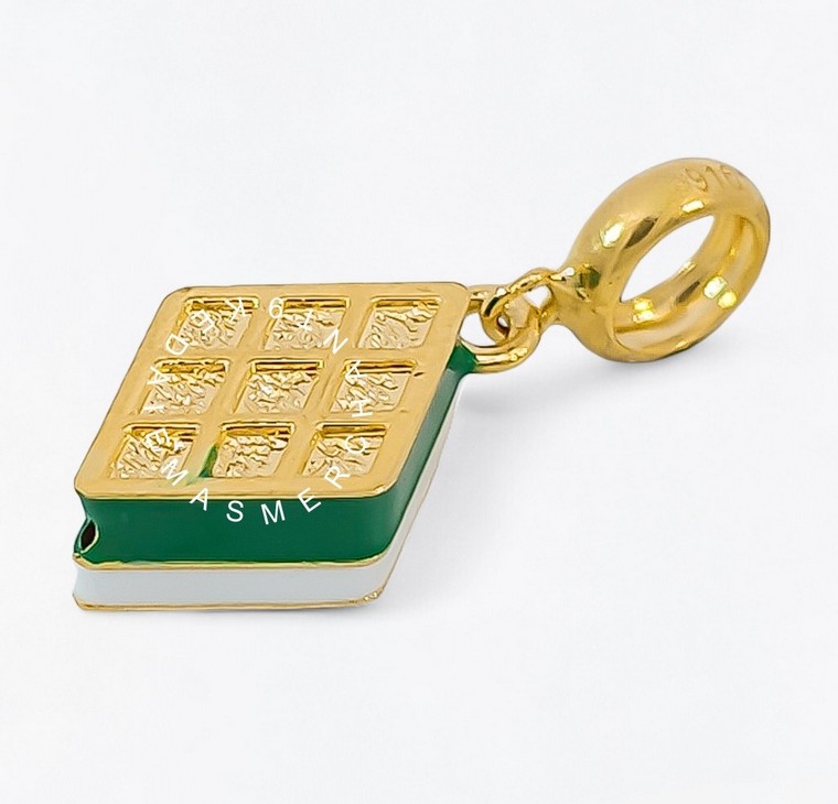 Merchant9 Charm Kuih Lapis White Green L:0.9CM (HARD GOLD- Supper Hollow)