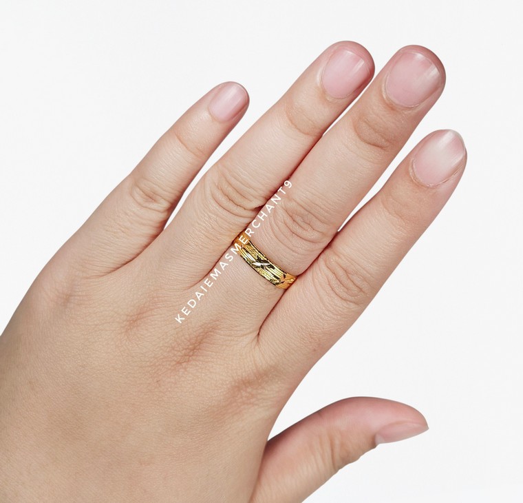 Merchant9 Cincin Emas Belah Rotan Star Pasir L:0.45CM