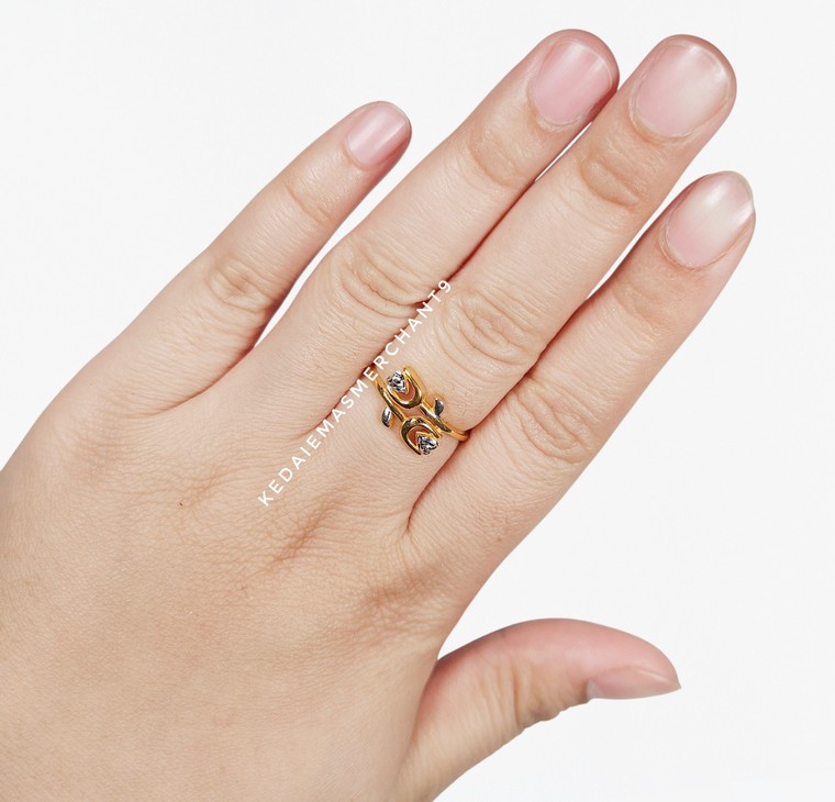 Merchant9 Cincin Emas Bunga Roses Love 2C L:0.9CM