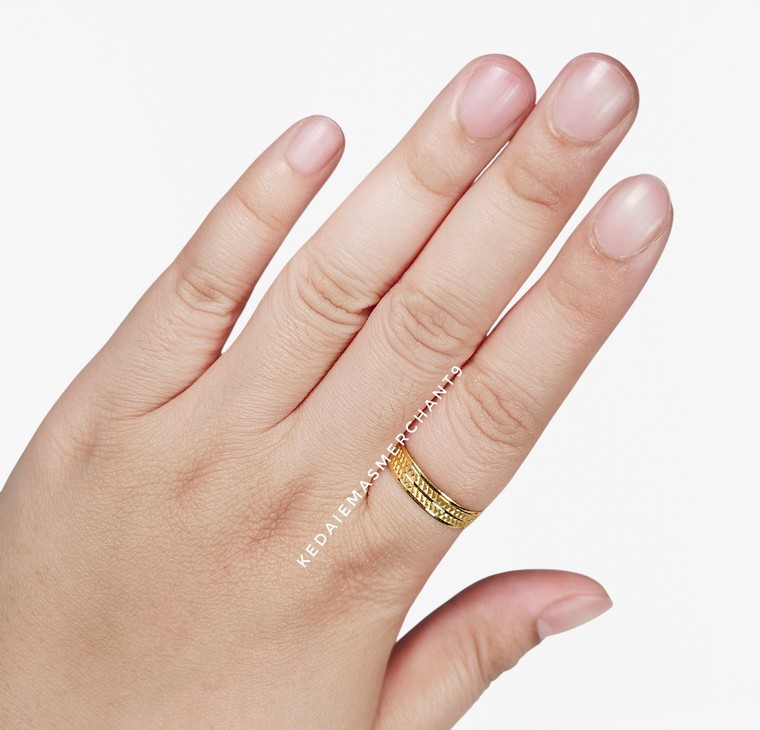 Merchant9 Cincin Emas Belah Rotan Dimensi L:0.45CM