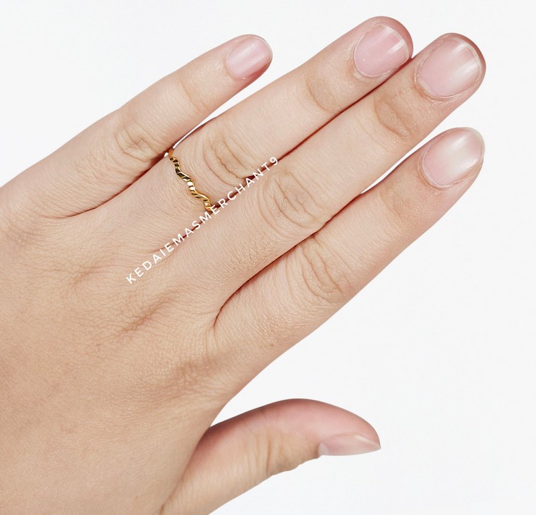 Merchant9 Cincin Emas Wave Dimensi Minimalist Padu