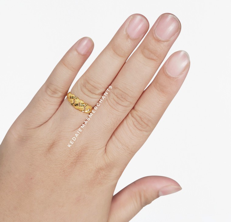 Merchant9 Cincin Emas Gajah Petak Pasir Dimensi L:0.6CM
