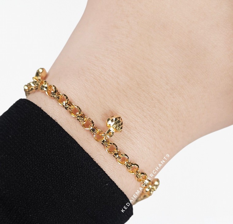 Merchant9 Rantai Tangan Kendi Dimensi Gantung Love L:0.35CM