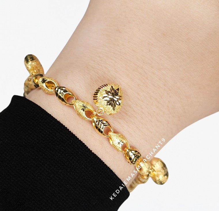 Merchant9 Rantai Tangan Siput Star Gantung Love L:0.5CM