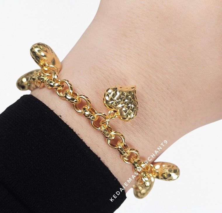 Merchant9 Rantai Tangan Kendi Dimensi Gantung Love L:0.6CM