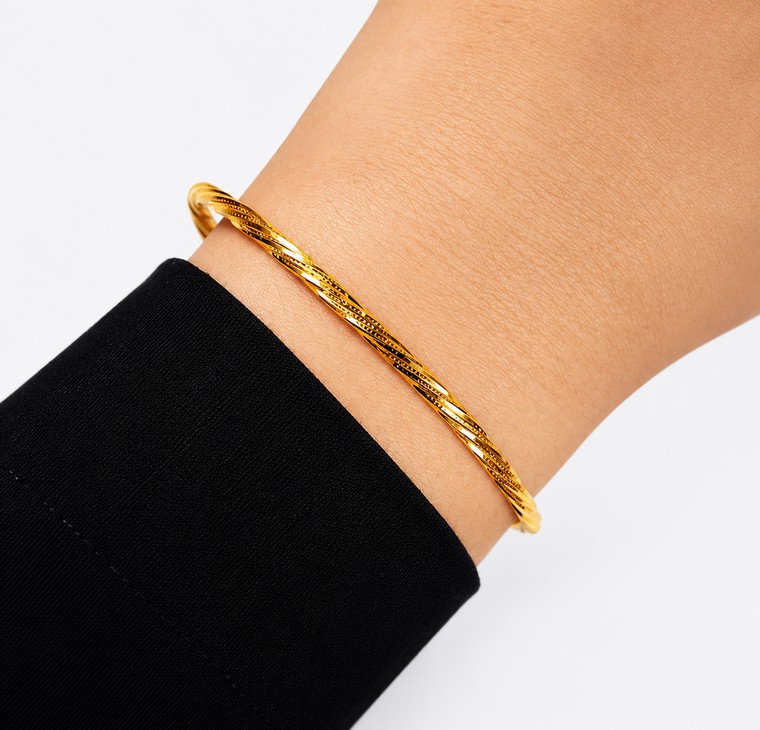 Merchant9 Gelang Twist Dimensi L:0.3CM