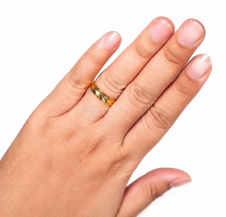 Merchant9 Cincin Emas Belah Rotan Line Slash