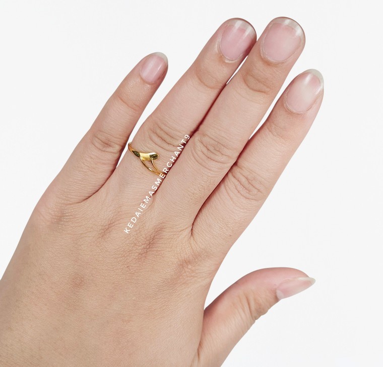 Merchant9 Cincin Emas Arrow V Minimalist