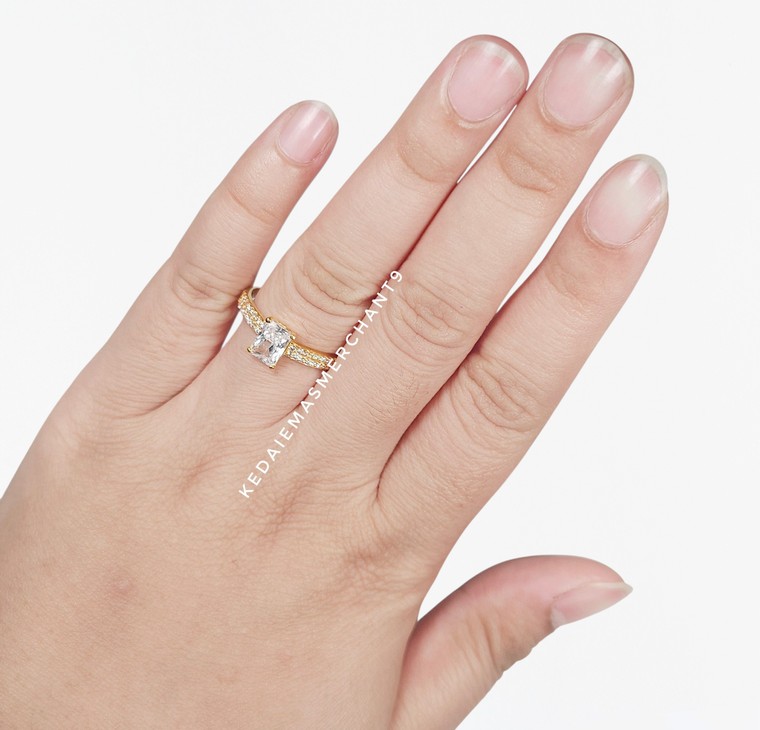 Merchant9 Cincin Emas Permata 6800