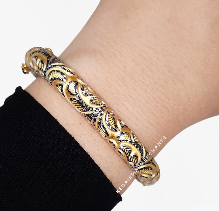 Merchant9 Gelang Klasik Anggun Kerawang Chrome L:0.8CM