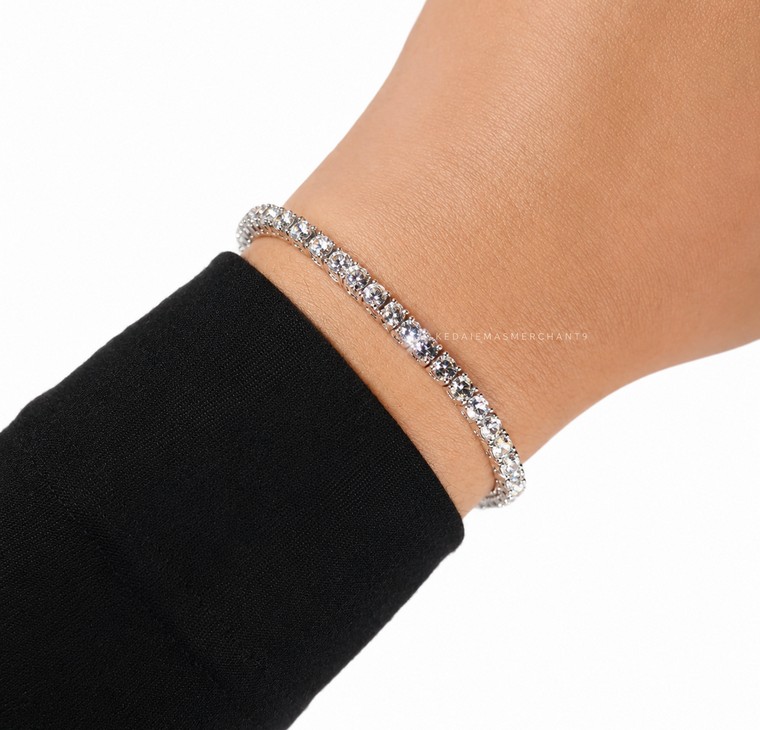 Merchant9 Rantai Tangan Louise Love Diamond Cut 3C L:0.4CM