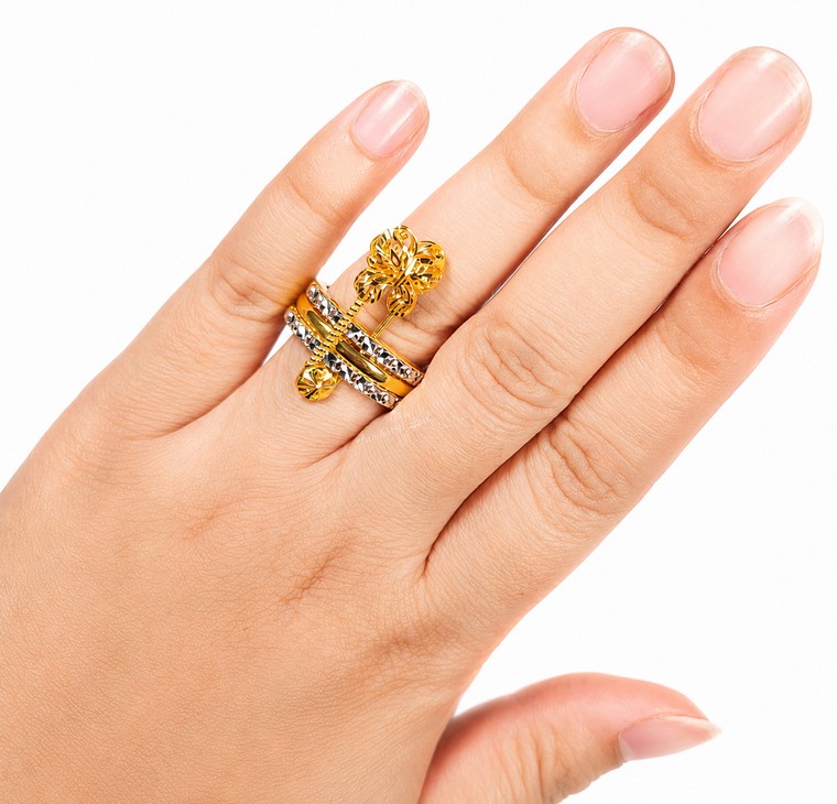 Merchant9 Cincin Emas Celeste Embrace Butterfly Diamond Cut 2C