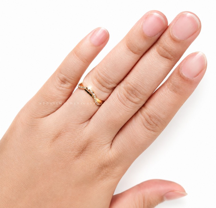 Merchant9 Cincin Emas Wave Diamond Cut