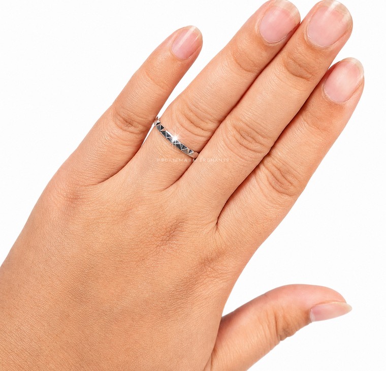 Merchant9 Cincin Emas Zig Zag Chrome