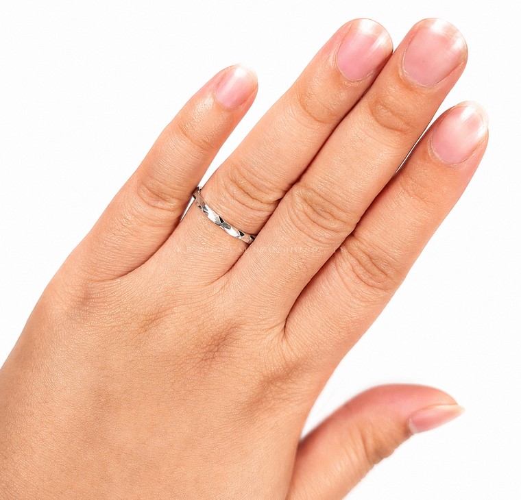 Merchant9 Cincin Emas Geometri