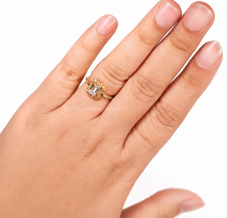 Merchant9 Cincin Emas Permata CERA CR9026
