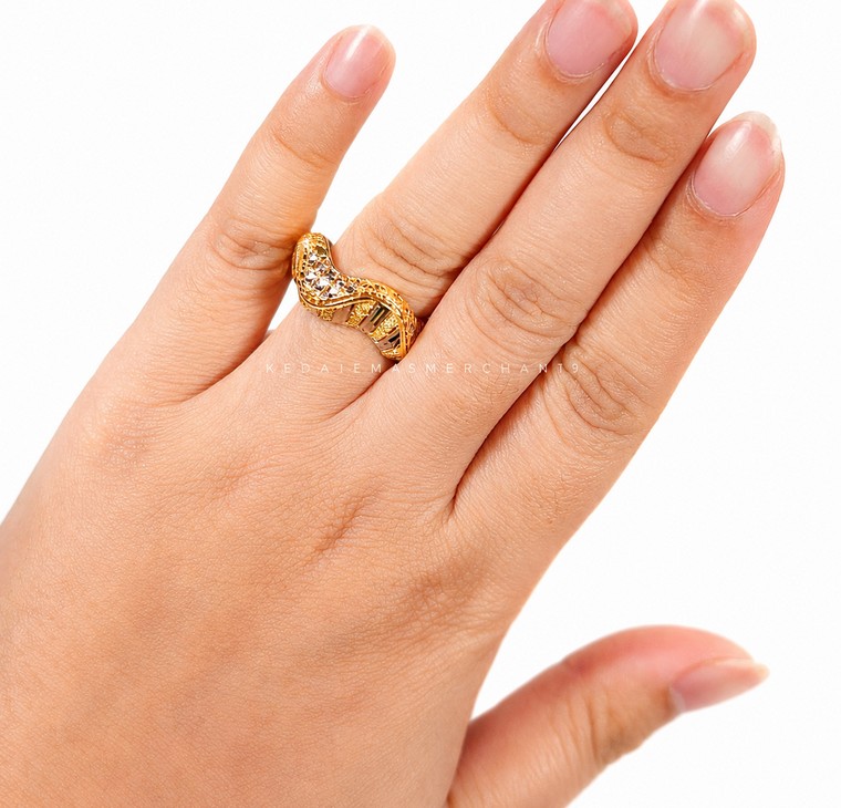Merchant9 Cincin Emas Wave Diamond Cut Pasir L:0.8CM