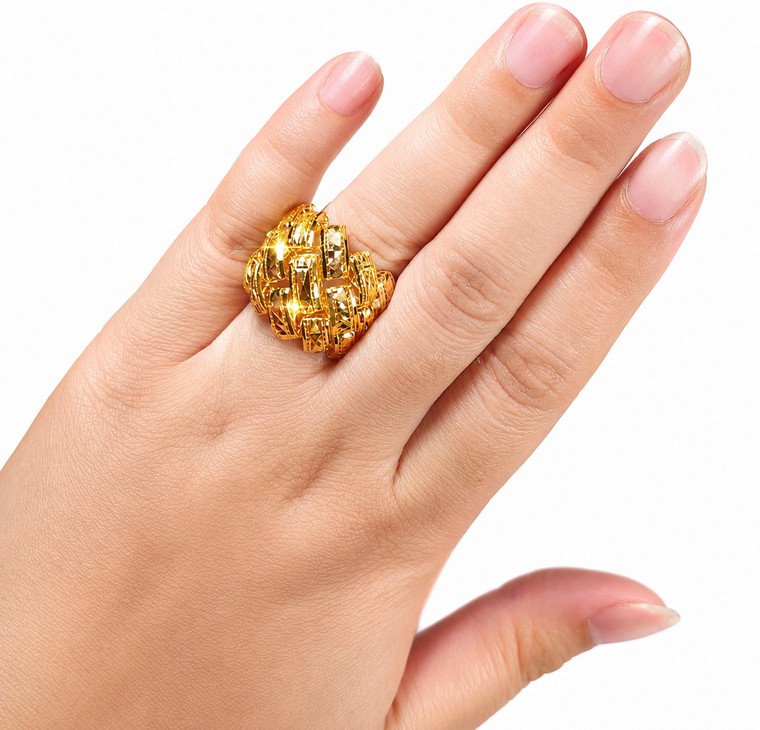 Merchant9 Cincin Emas Ketupat Anyaman Kerawang L:2.1CM