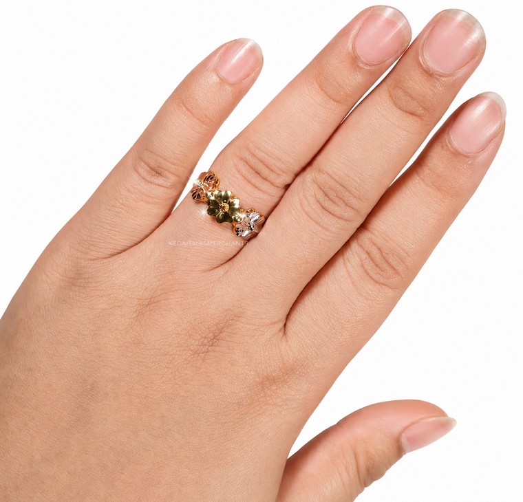Merchant9 Cincin Emas Clover Dimensi Polish 3C L:0.8CM