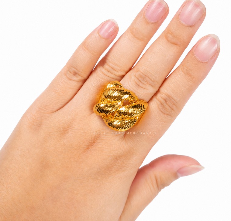 Merchant9 Cincin Emas Kait Dimensi Adra L:2.3CM