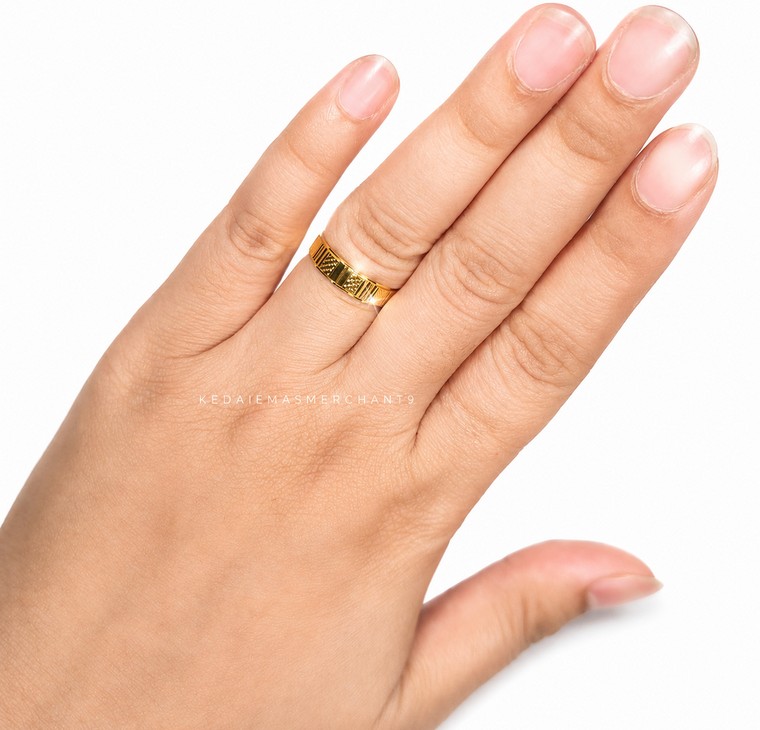 Merchant9 Cincin Emas Belah Tetris L:0.5CM