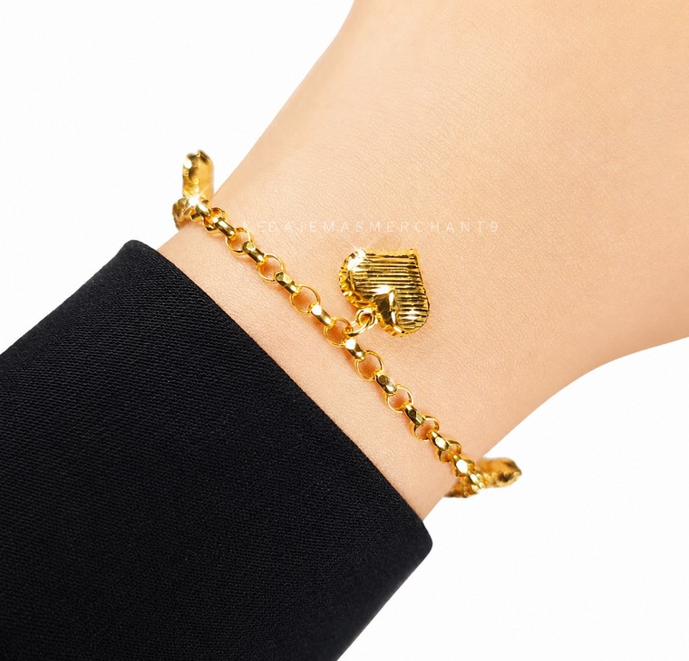 Merchant9 Rantai Tangan Kendi Dimensi Gantung Love L:0.3CM